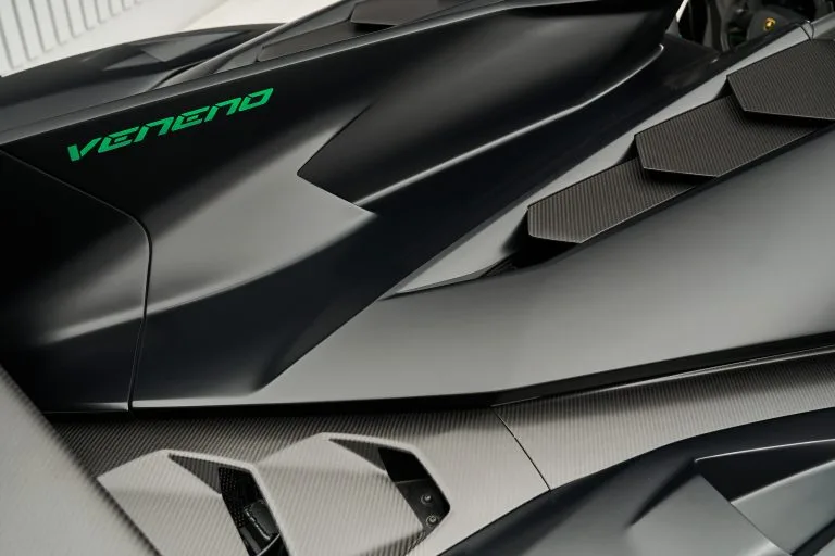 2015 Lamborghini Veneno Roadster hood For sale $10,000,000 ForSuperRich.com - VIP MOTORS Dubai