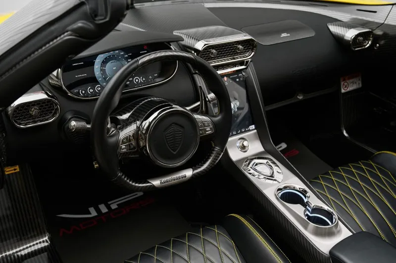 ForSuperRich.com 2019 Koenigsegg Regera Yellow limited Edition 1 OF 80 interior I For Super Rich 