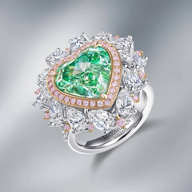 MaximiliaN London - Diamond Ring Set With Fancy Yellow – Green Heart Shape Diamond