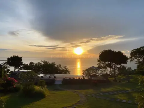 Mediterranean Villa panoramic views perched gracefully above Chaweng Bay, 8 bedrooms in Chaweng Noi, Ko Samui holiday rental For Super Rich