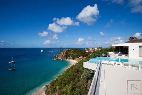 Luxury Villa Vitti enormous (39 x 16 ft) heated infinity pool, 5 bedrooms in St Barth 52,200 Week rental For Super Rich