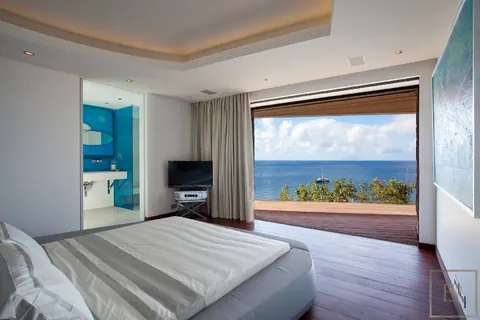 Luxury Villa Vitti enormous (39 x 16 ft) heated infinity pool, 5 bedrooms in St Barth price rental For Super Rich