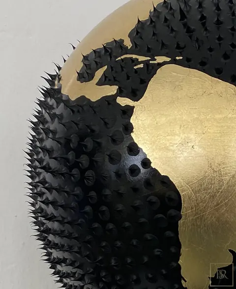 Sculpture Fuck the world - Marco Veronese 0 for sale For Super Rich