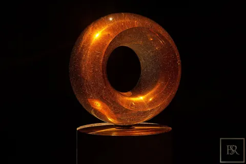 Sculpture Bohemian crystal Epicenter Gold glass - Vlastimil Beránek Czech Republic for sale For Super Rich