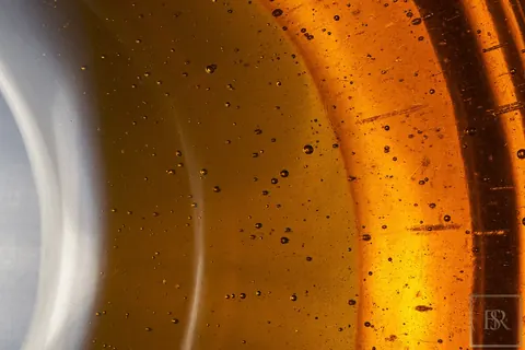 Sculpture Bohemian crystal Epicenter Gold glass - Vlastimil Beránek 0 for sale For Super Rich