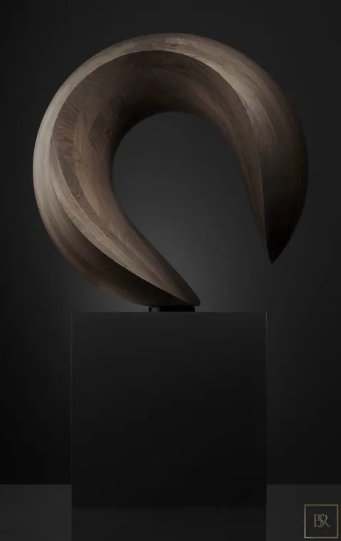 Sculpture Wood Venus - Vlatimil Beranek Czech Republic for sale For Super Rich