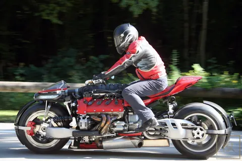 Motorcycle LM 847 LAZARETH France for sale For Super Rich