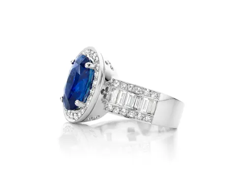 Ring One of a Kind N°139 -  Celine Roelens 0 for sale For Super Rich