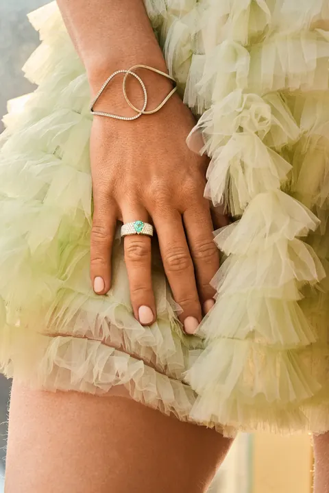 Ring One-of-a-Kind Paraíba Tourmaline Ring in 18K White Gold - Celine Roelens Belgium for sale For Super Rich Ring One-of-a-Kind Paraíba Tourmaline Ring in 18K White Gold - Celine Roelens Belgium for sale For Super Rich