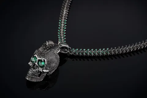 Necklace Vanity Skull pendant with spine link -  LeRiche