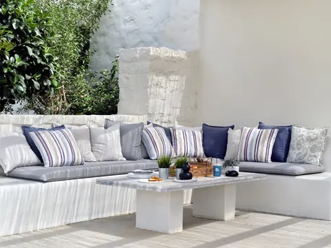 Elegant Hotel Beach Front stunning sea views, 18 bedrooms in Paros available for sale For Super Rich