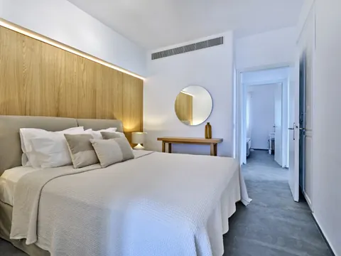 Elegant Hotel Beach Front stunning sea views, 18 bedrooms in Paros exclusive for sale For Super Rich