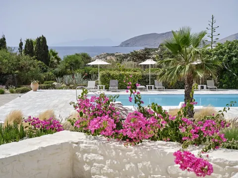 Elegant Hotel Beach Front stunning sea views, 18 bedrooms in Paros Used for sale For Super Rich
