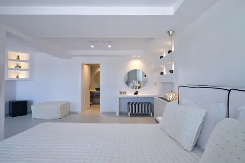 Elegant Villa Beach Front Panoramic sea view of Aegean, 5 bedrooms in Paros top rental For Super Rich