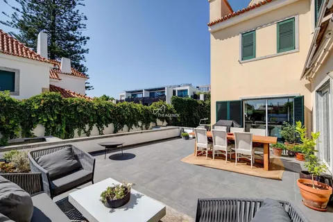Elegant Villa Swimming pool, 7 bedrooms in Belem