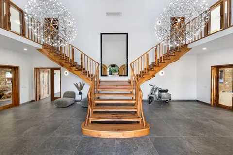 Luxury Villa Sea View, Paddle court, 5 bedrooms in Santa Bárbara de Nexe buy for sale For Super Rich