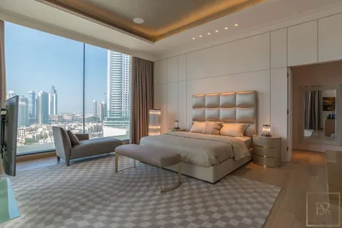 Luxury Penthouse Panoramic View The 118 in Downtown, 6 bedrooms in Dubai price for sale For Super Rich
