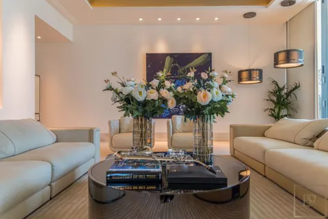 Luxury Penthouse Panoramic View The 118 in Downtown, 6 bedrooms in Dubai real estate for sale For Super Rich