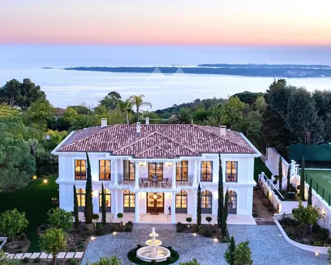 Luxury Villa New Florentine ​Super Cannes indoor swimming pool, wellness, sauna and hammam, 7 bedrooms in Vallauris ultra luxury rental For Super Rich
