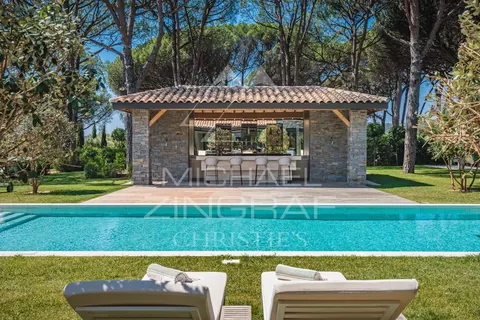 Modern Villa Near Tahiti beach swimming pool with pool house, bar, gym, 6 bedrooms in Ramatuelle - French Riviera 0 rental For Super Rich