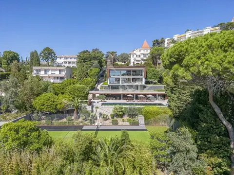 High-end Villa heated swimming pool, Synthetic tennis landscaped park, 7 bedrooms in Cannes - French Riviera MZILO1525 rental For Super Rich