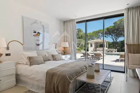 contemporary Villa Exceptional views of Pampelonne bay and vineyards Ideally located, 6 bedrooms in Ramatuelle - French Riviera value rental For Super Rich