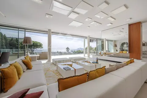 High-end Villa heated swimming pool, Synthetic tennis landscaped park, 7 bedrooms in Cannes - French Riviera exclusive rental For Super Rich