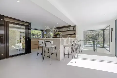 Premium Villa walk from Escalet beaches Park and Sea views, 8 bedrooms in Ramatuelle - French Riviera available rental For Super Rich