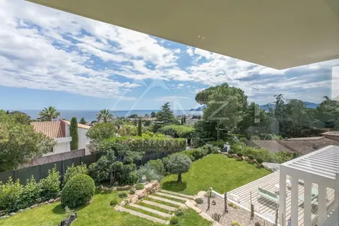 Contemporary Villa Swimming pool 5 minutes from La Croisette, 5 bedrooms in Cannes vacation rental For Super Rich