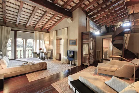 Luxury Villa Mas Mateu 18th century Spanish estate, 16 bedrooms in Sant Climent de Peralta Classified ads rental For Super Rich