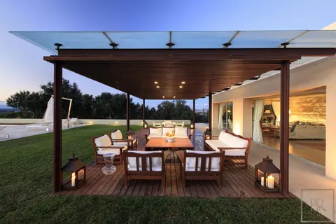 Luxury Villa Mas Mateu 18th century Spanish estate, 16 bedrooms in Sant Climent de Peralta prix rental For Super Rich