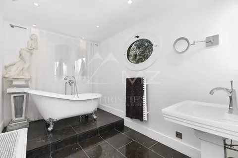 Premium Villa Secured domain Heated salted pool of 12x4m, 4 bedrooms in Cannes image rental For Super Rich