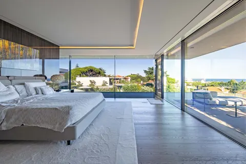 Design Villa ESTORIL, 2 Swimming pool indoor & outdoor, 5 bedrooms in Cascais prix for sale For Super Rich