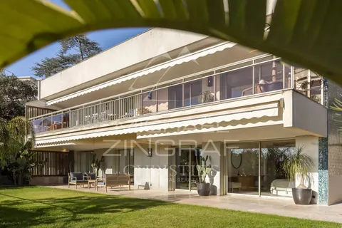Elegant Villa Heart Californie Jacuzzi overlooking the sea, the Lérins islands and Palm Beach, 4 bedrooms in Cannes MZICA6574 for sale For Super Rich