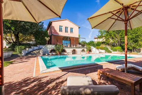 Elegant Villa Panoramic View Vineyards view, 15 bedrooms in Firenze Toscana luxury for sale For Super Rich