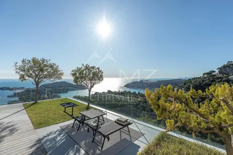 Design Villa cliffside with breathtaking views of the sea open terrace with jacuzzi, 5 bedrooms in Villefranche Sur Mer MZILOSJ037 rental For Super Rich Design Villa cliffside with breathtaking views of the sea open terrace with jacuzzi, 5 bedrooms in Villefranche Sur Mer MZILOSJ037 rental For Super Rich