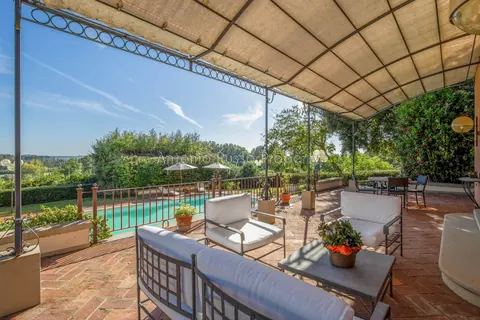 Elegant Villa Panoramic View Vineyards view, 15 bedrooms in Firenze Toscana ultra luxury for sale For Super Rich