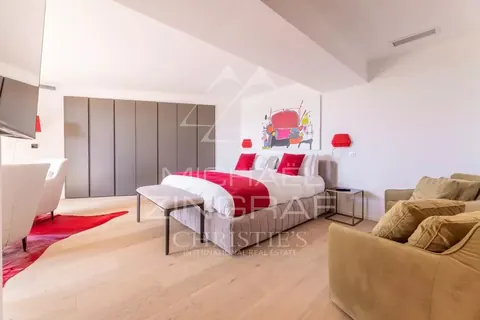 Contemporary  Villa Panoramic Sea Views petanque court, heated pool, 7 bedrooms in Mougins value rental For Super Rich