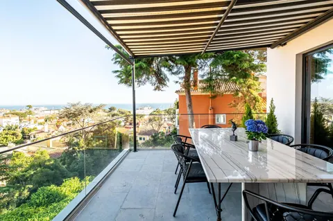 Modern Villa Sea View Swimming pool, 4 bedrooms in Estoril Classified ads for sale For Super Rich