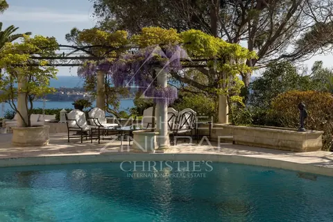 Century Castle Built 1895 Château Louis XIII, 8 bedrooms in Cannes - French Riviera MZICA6688 for sale For Super Rich