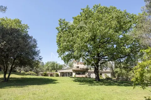 Country Ranch/Farm halfway between Cannes and Monaco haven of peace, 7 bedrooms in Roquefort-les-Pins property for sale For Super Rich