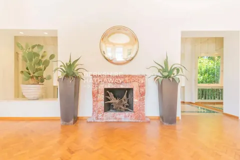 Century 19th Apartment Panoramic View, boathouse, terrace, 3 bedrooms in Como image for sale For Super Rich