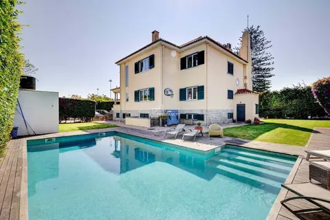 Elegant Villa Swimming pool, 7 bedrooms in Belem Used for sale For Super Rich