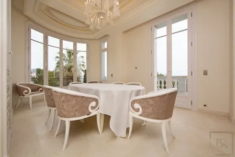 Belle Epoque Villa Panoramic View hammam, sauna & home cinema, 6 bedrooms in Cap D'ail - French Riviera search for sale For Super Rich