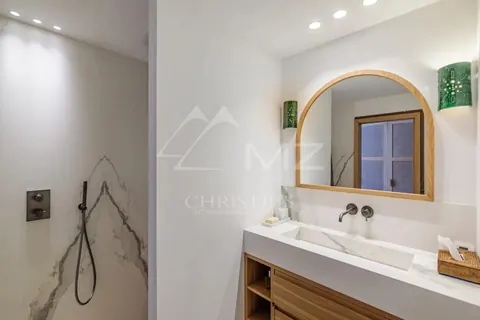 Luxury Villa near the beach Pampelonne Fenced swimming pool, jacuzzi, fitness room, petanque court, 5 bedrooms in Ramatuelle property rental For Super Rich
