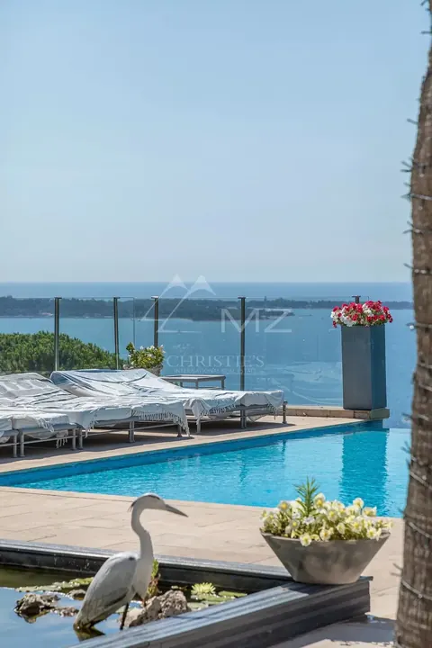 Premium Villa 30 meters infinity pool unique sea view, 4 bedrooms in Cannes available rental For Super Rich
