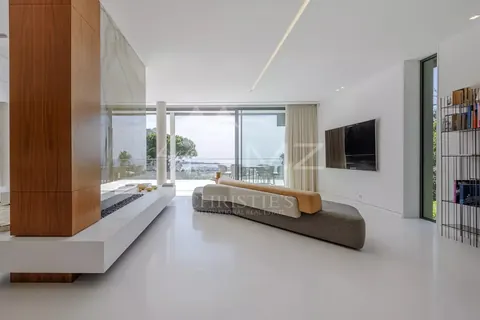 High-end Villa heated swimming pool, Synthetic tennis landscaped park, 7 bedrooms in Cannes - French Riviera search rental For Super Rich