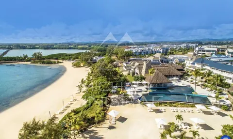 Signature Villa Golf View at The Nine Azuri Golf Course, 3 bedrooms in Haute Rive best for sale For Super Rich