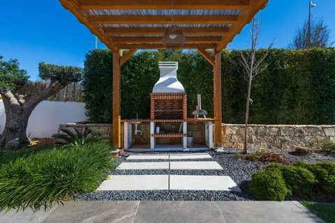 Luxury Villa Sea View, Paddle court, 5 bedrooms in Santa Bárbara de Nexe real estate for sale For Super Rich