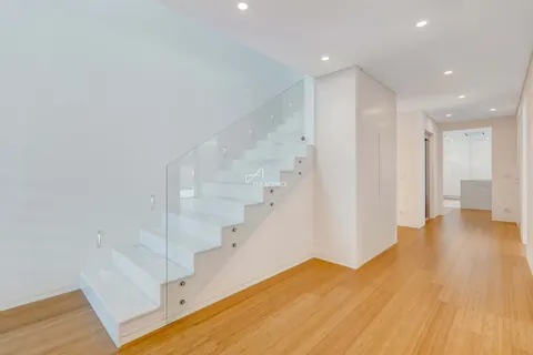 Minimalism Villa Swimming pool, 5 bedrooms in Cascais ads for sale For Super Rich